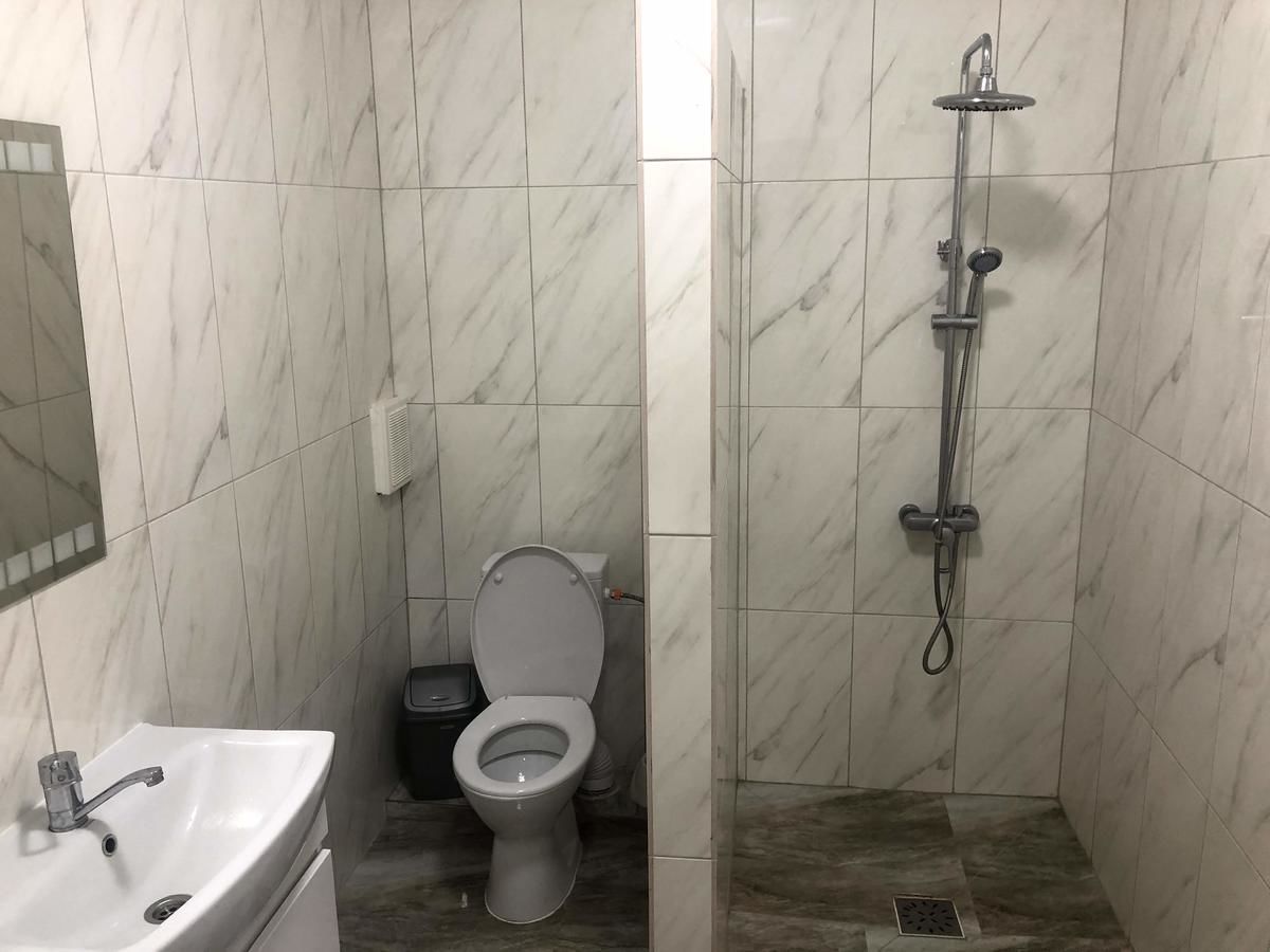 Апартаменты G.I.L Apartment on Tlehasa 14,4 near Tokio Ужгород-12